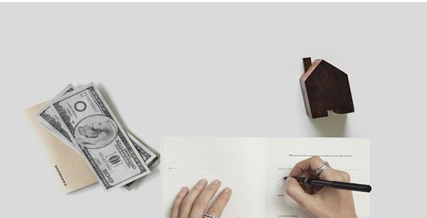 How Does a Mortgage Payment Structure Work?