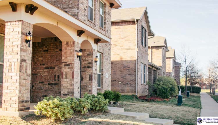 Choosing The Right Neighborhood