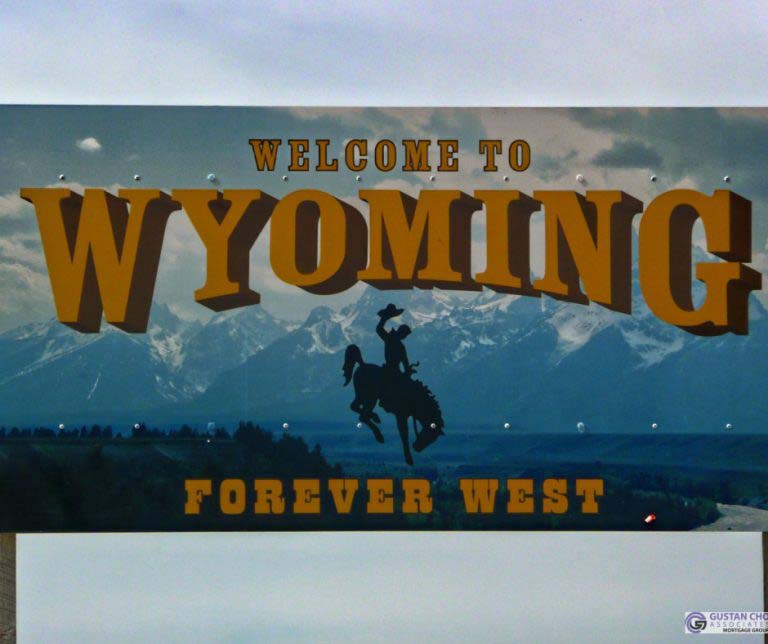 Wyoming Mortgage Calculator With PITI, PMI, HOA, and DTI